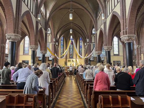 240623-St.-Jansfeest-St.-Jansviering-in-de-kerk-11