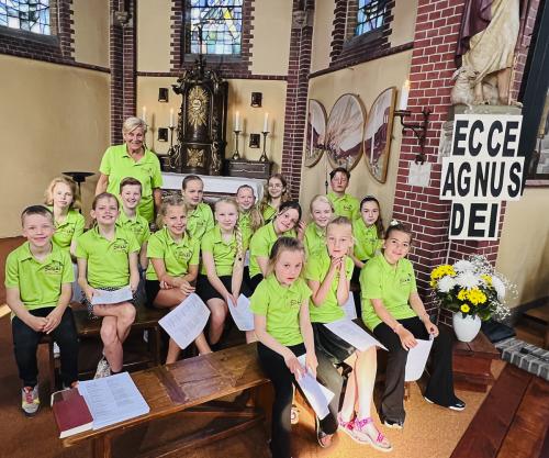 240623-St.-Jansfeest-St.-Jansviering-in-de-kerk-2