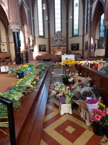 250422-Aanbloemen kruis 2 
