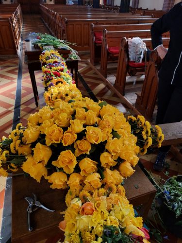250422-Aanbloemen kruis 4 
