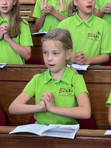 261004 Gezinsviering met dierenzegening