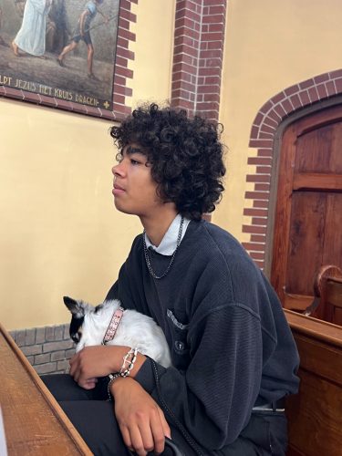 261004 Gezinsviering met dierenzegening